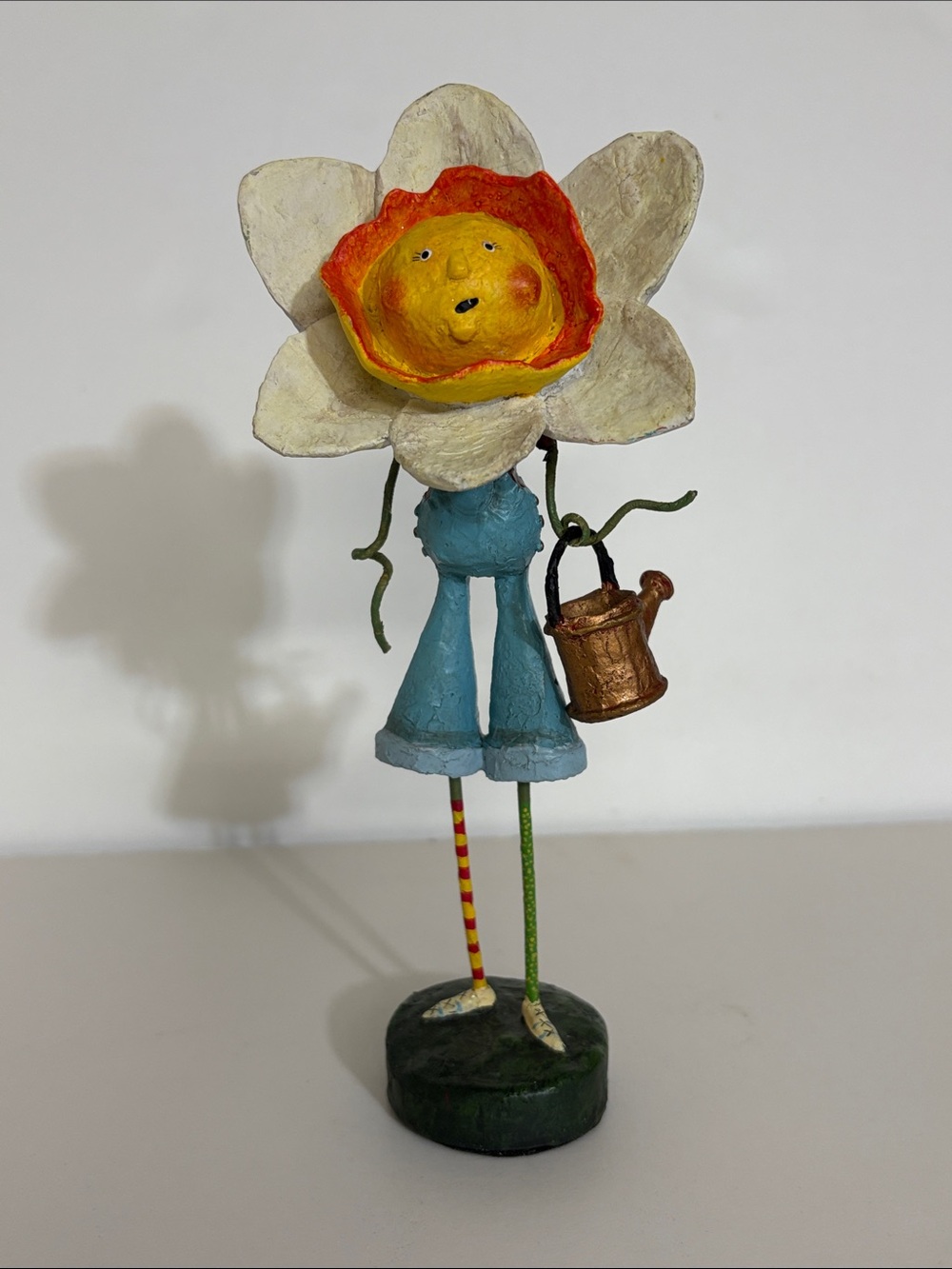 Retired Lori C Mitchell Daisy Daffodil 8.25 decorative figurine